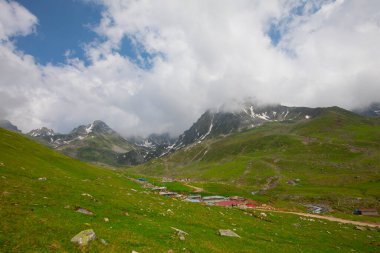 Avusor Platosu ve Kackar Dağları