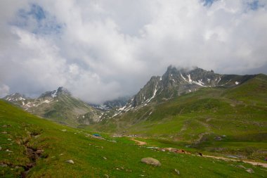 Avusor Platosu ve Kackar Dağları