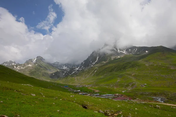 Avusor Platosu ve Kackar Dağları