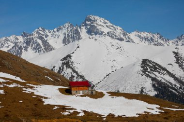 Kackar sıradağları ve yaşam, doğal yaşamla yaşayan insanlar, kış şartları zor..