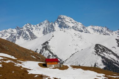 Kackar sıradağları ve yaşam, doğal yaşamla yaşayan insanlar, kış şartları zor..