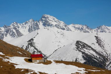 Kackar sıradağları ve yaşam, doğal yaşamla yaşayan insanlar, kış şartları zor..