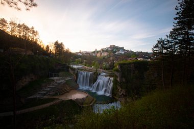 Bosna-Hersek 'in Jajce kentinde güzel şelaleler