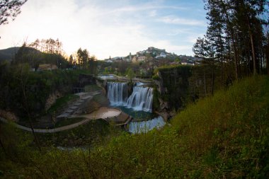Bosna-Hersek 'in Jajce kentinde güzel şelaleler