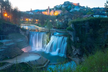 Bosna-Hersek 'in Jajce kentinde güzel şelaleler