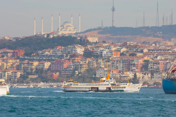 Galata Kulesi ve İstanbul Görüşü / Türkiye