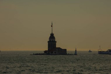 İstanbul Büyükşehir Manzarası, Bakire Kulesi, Ayasofya, Sultanahmet Camii.