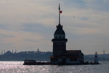 İstanbul Büyükşehir Manzarası, Bakire Kulesi, Ayasofya, Sultanahmet Camii.