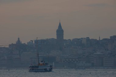 İstanbul Büyükşehir Manzarası, Bakire Kulesi, Ayasofya, Sultanahmet Camii.