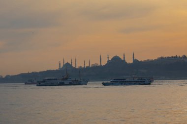 İstanbul Büyükşehir Manzarası, Bakire Kulesi, Ayasofya, Sultanahmet Camii.