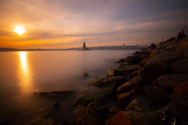 İstanbul Büyükşehir Manzarası, Bakire Kulesi, Ayasofya, Sultanahmet Camii.