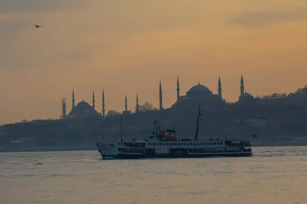 Vista Metropolitana Istambul Torre Donzela Santa Sofia Mesquita Sultanahmet — Fotografia de Stock