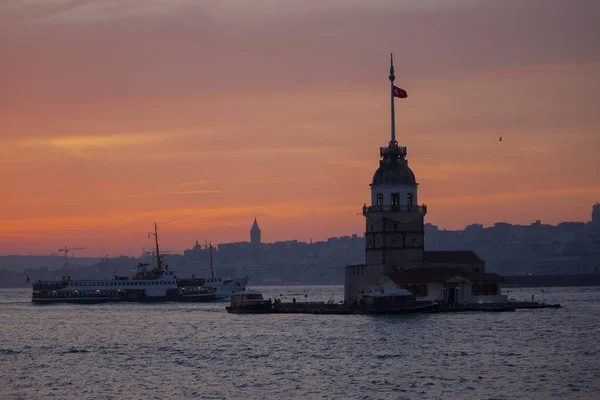 Mešity Trajekty Moře Most Panenská Věž Nejkrásnější Výhled Istanbul Západ — Stock fotografie
