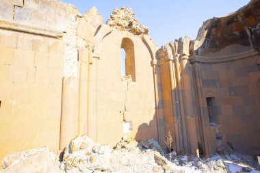 Tarihi Ani Harabeleri ve Kış Manzaraları, Kars, Türkiye. Doğu, kapı..