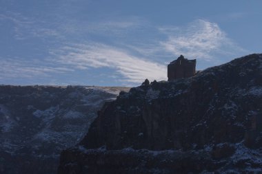 Tarihi Ani Harabeleri ve Kış Manzaraları, Kars, Türkiye. Doğu, kapı..