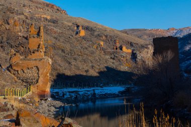 Tarihi Ani Harabeleri ve Kış Manzaraları, Kars, Türkiye. Doğu, kapı..