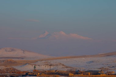 Türkiye 'nin Kars kentinde Ani kar altında tarihi kalıntılar