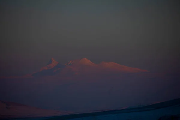 Plötsliga Ruiner Och Armeniska Gränsen Perfekt Solnedgång — Stockfoto