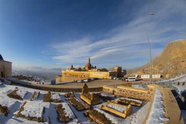Ishak Paşa Sarayı ve Mount Pain View / Doubeyazt - Türkiye.