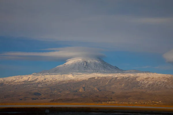 Ishak Paşa Sarayı Mount Pain View Doubeyazt Türkiye — Stok fotoğraf