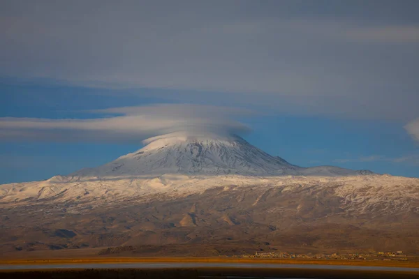 Ishak Paşa Sarayı Mount Pain View Doubeyazt Türkiye — Stok fotoğraf