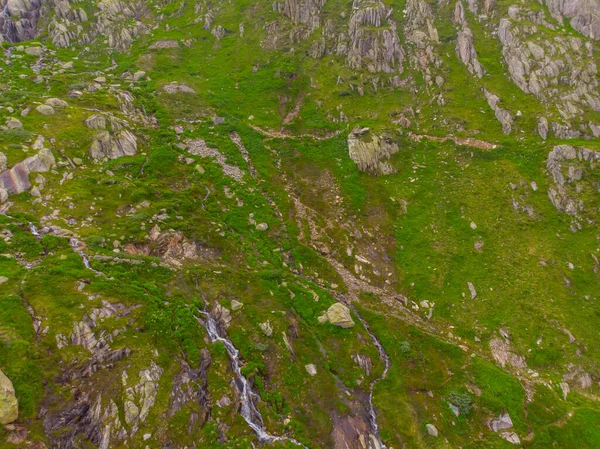 Furka Geçidi, İsviçre 'nin güneyindeki Alplerde, mevsimlik Furkapassway üzerinden Gletsch, Valais' i Realp, Uri 'ye bağlayan 2,429 metrelik bir dağ geçididir..
