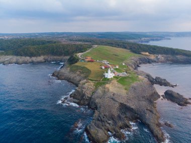 Sinop 'tan Nceburun deniz fenerinin hava görüntüsü