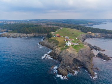 Sinop 'tan Nceburun deniz fenerinin hava görüntüsü