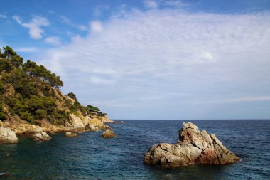 Deniz kayalık sahil İspanya