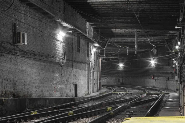 Temný Prázdný Tunel Metra — Stock fotografie