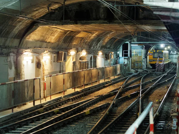 Prázdné Koleje Tunelu Metra — Stock fotografie