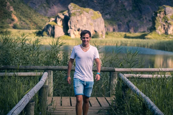 İnci doğa yürüyüş güzel fitness modeli