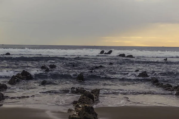 Barrika Beach, Bask Ülkesi muhteşem günbatımı.