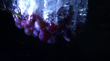 Yavaş üzüm suya düşme