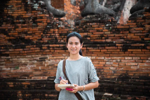 Ayutthaya Historical Park Tayland Güzel Kadınlar — Stok fotoğraf