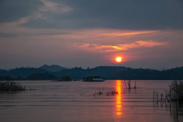 Landskapet Songkalia Floden Kanchanaburi Thailand Vid Solnedgången — Stockfoto
