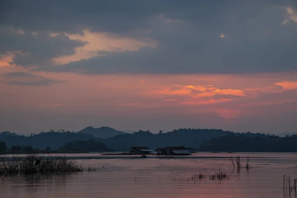 夕阳西下 — 图库照片