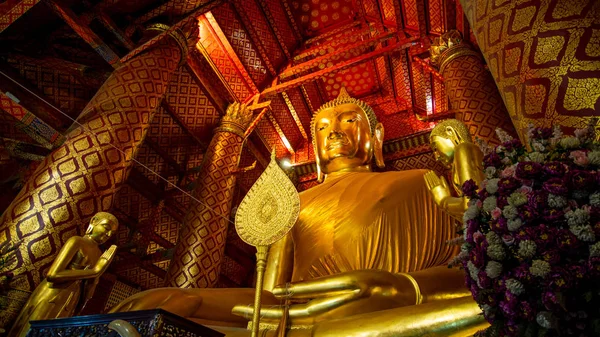 Buddha staty i Ayutthaya provinsen Thailand — Stockfoto