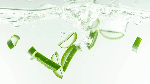 Bazı su sağlıklı arka plan Aloe vera
