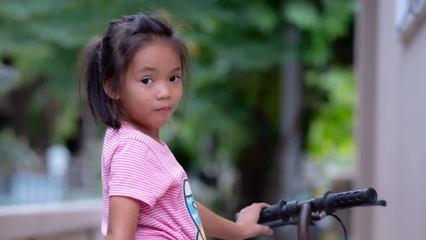 Portrait of Asia kid smilling