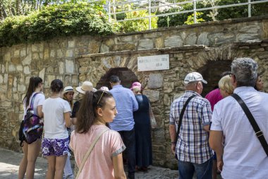 Türkiye'de arzu Meryem evinin yanındaki duvara hacılar.