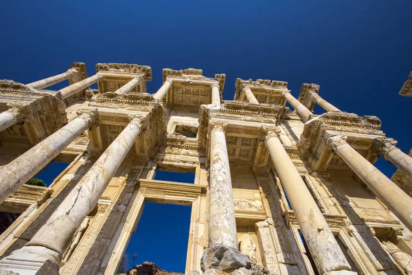 Nahaufnahme Antiker Ruinen Der Antiken Stadt Ephesus Einer Berühmten Touristenattraktion — Stockfoto