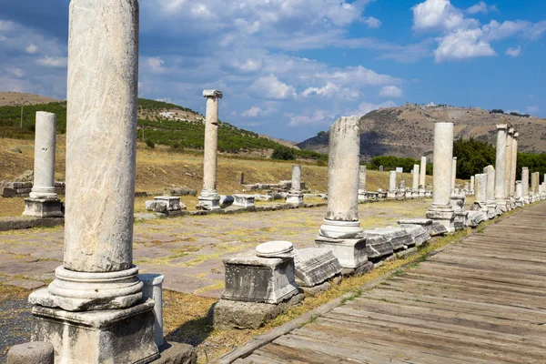 Γκρο Πλαν Από Έναν Αρχαίο Ρωμαϊκό Δρόμο Στήλες Από Τις — Φωτογραφία Αρχείου
