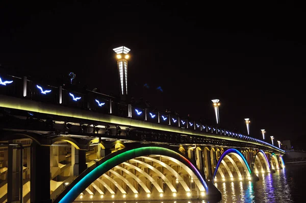 Renkli Işıklar Köprü — Stok fotoğraf