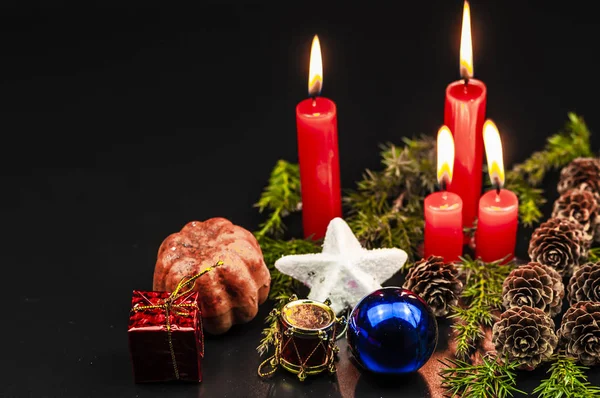 Velas Navidad Sobre Fondo Negro — Foto de Stock