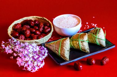 Çin Ejderha Tekne Festivali geleneksel gıda zongzi