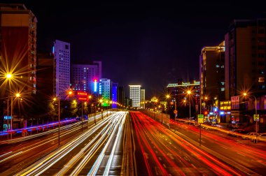 Changchun City Yatai Street Viyadüğü Gece görünümü