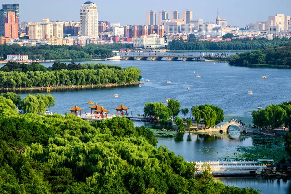 南湖公園のパノラマ 中国で撮影 — ストック写真