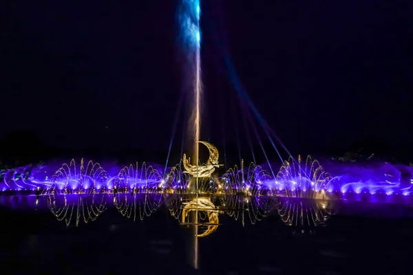 China Changchun Jingyuetan Music Fountain Water Dance Light Show — Fotografia de Stock