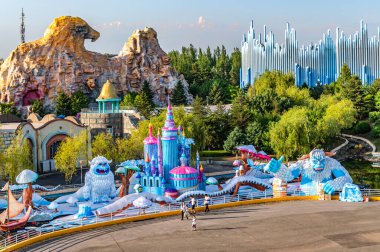 Changchun, Çin 'de 4. Yaz Fener Festivali manzarası.